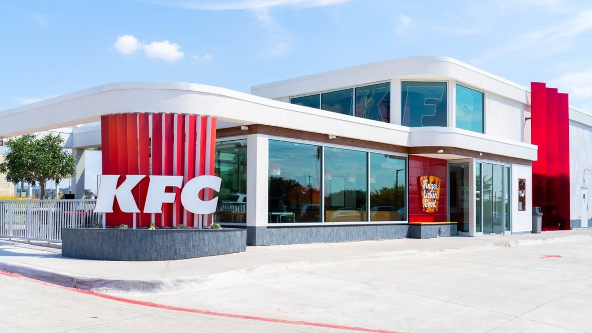 KFC’s new prototype, McDonald’s massive initiative, and Darden’s impressive results